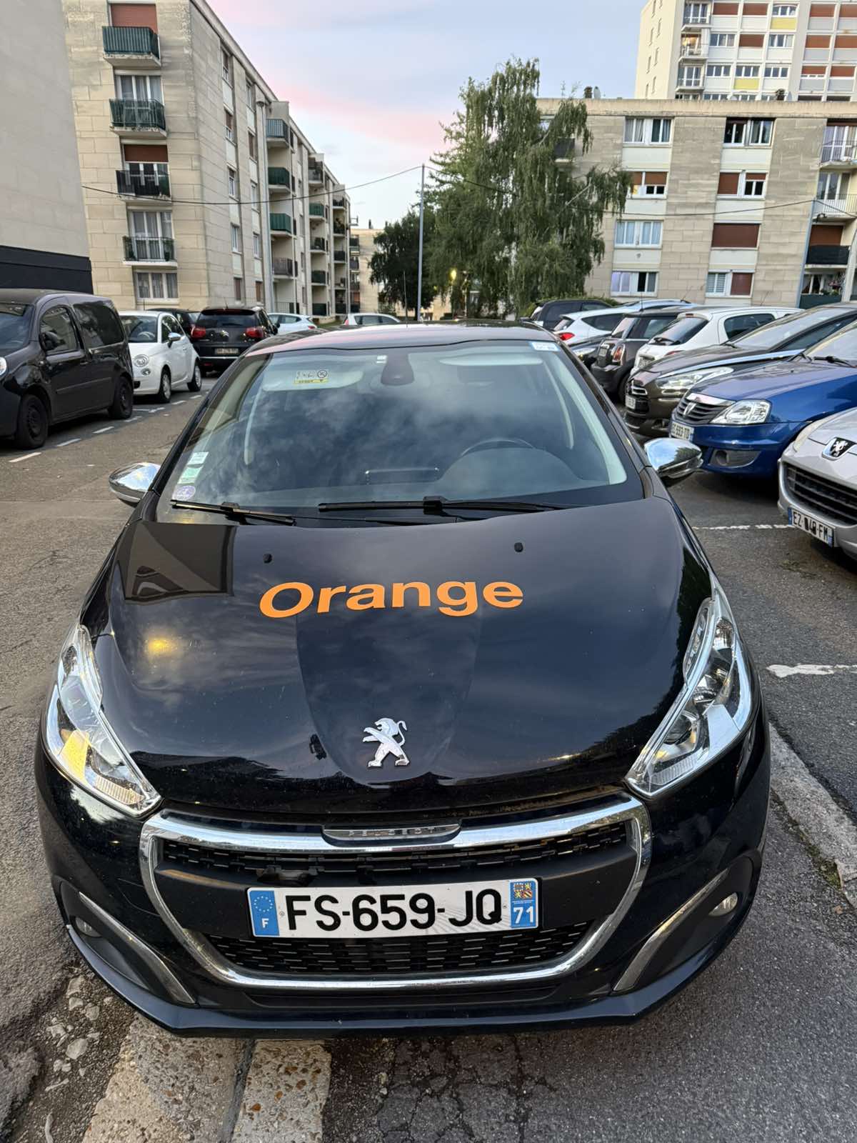 Peugeot 208