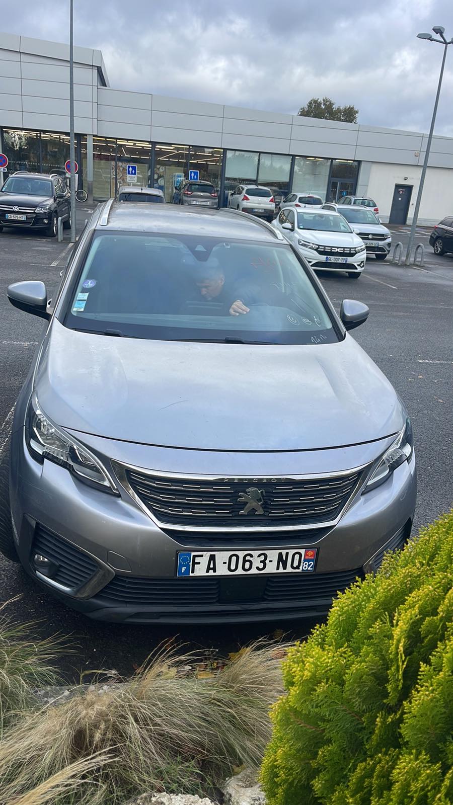 Pegeot 5008